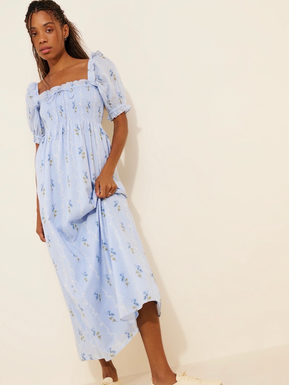 Hill House Scarlett Light Blue Floral Smocked Maxi Nap Dress - Picture 1 of 4